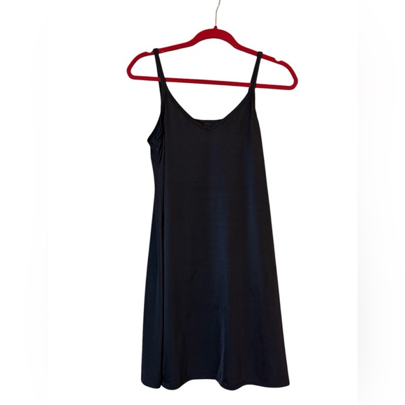 Vanity Fair Black Chemise Sleek Satin Slip - Picture 8 of 8